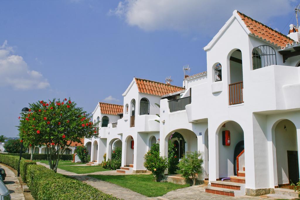 Son Bou Apartments Exterior photo